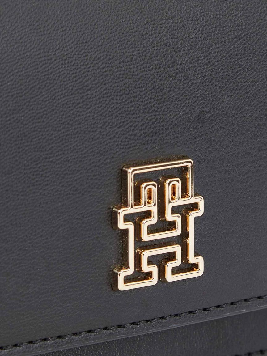 Abendtasche Tommy Hilfiger Evening Crossover schwarz goldfarbene Kurzgriffkette