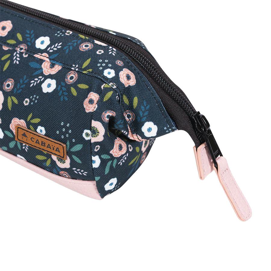 Cabaia Pencil Case mit weiter Öffnung Lancaster Road Grün Blumenmuster nachhaltig