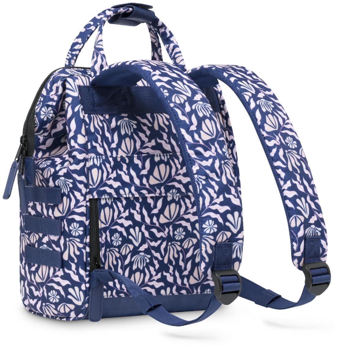 Cabaia kleiner Backpack Luanda Small Blättermuster schwarz weiß nachhaltig