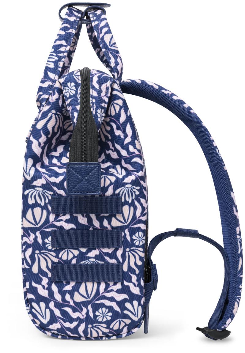 Cabaia kleiner Backpack Luanda Small Blättermuster schwarz weiß nachhaltig