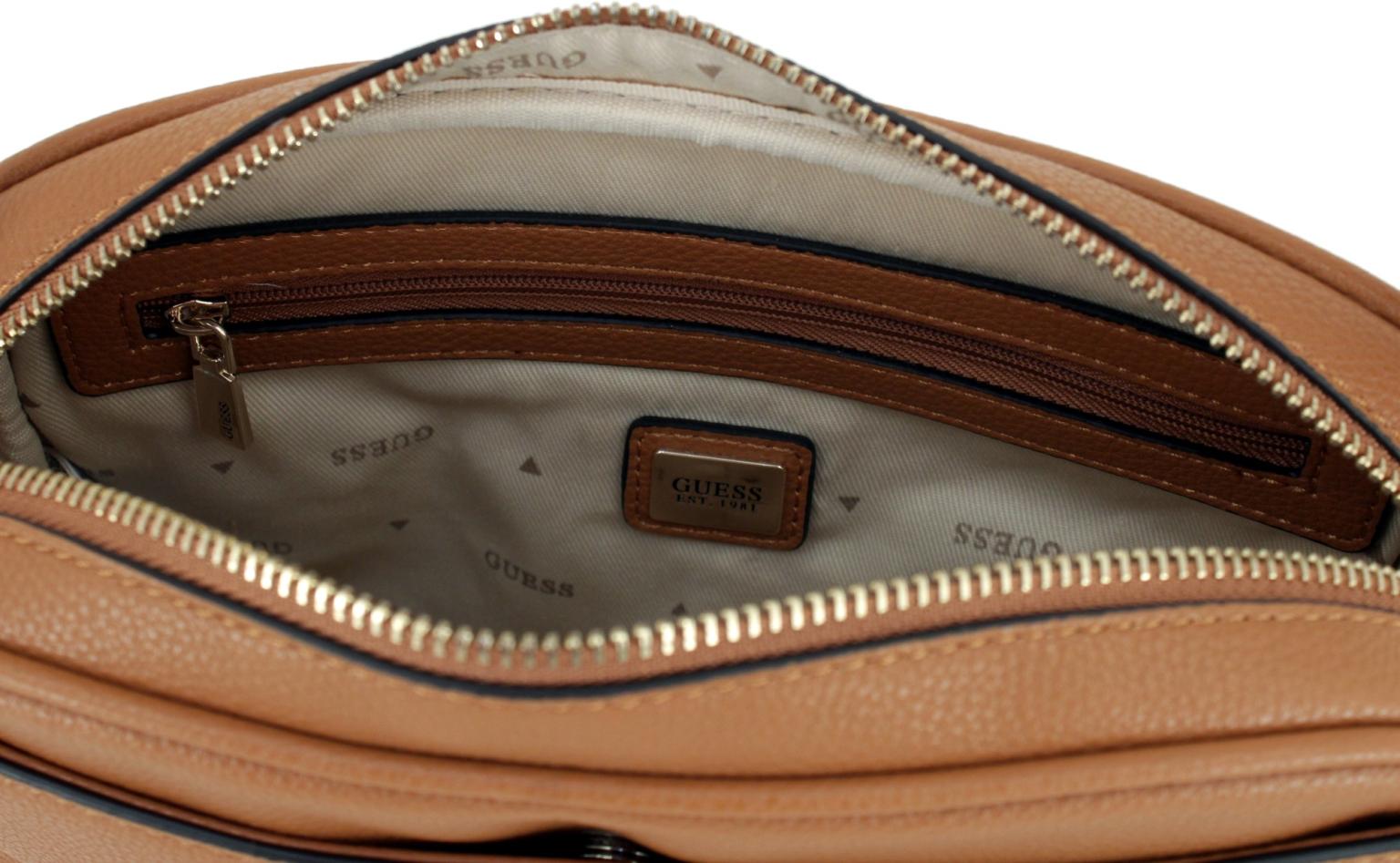 Crossbodytasche Guess Meridian Cognac braun Markenemblem