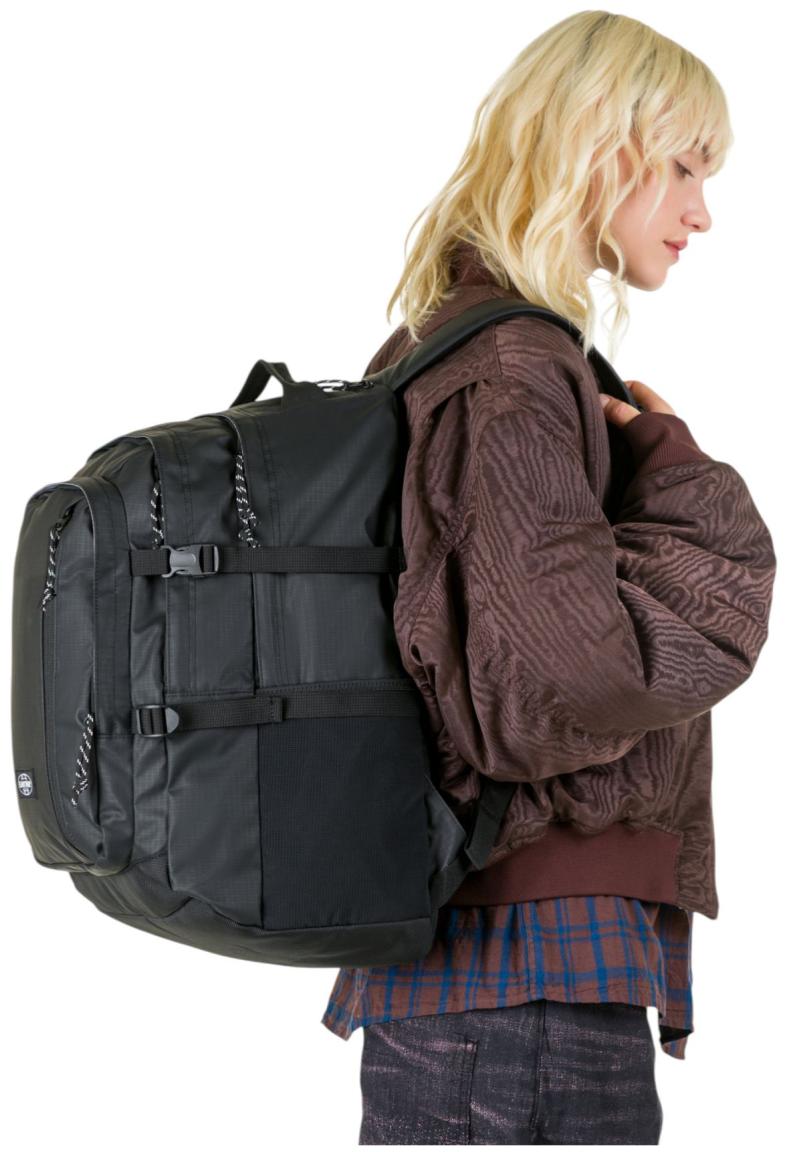 Eastpak wasserabweisender Tagesrucksack Ripstop Black Coat