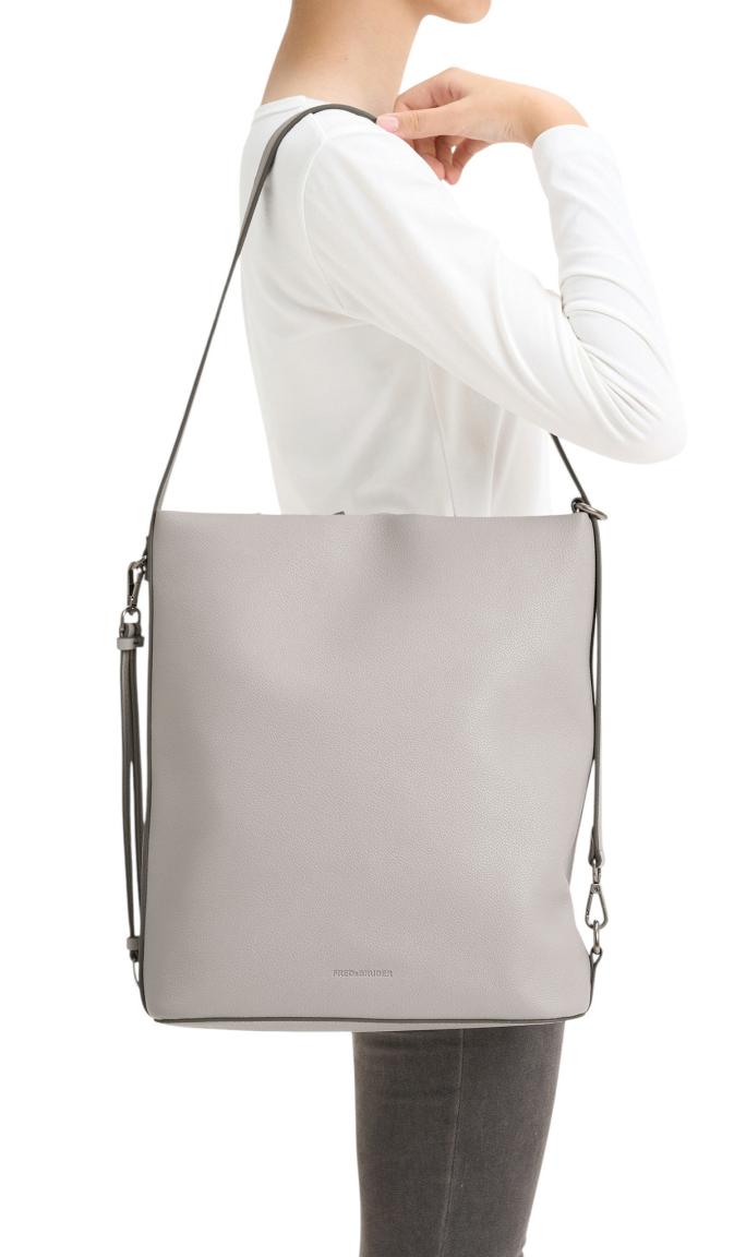 FREDsBRUDER My Bestie Upright Hobo Bag Umhängetasche Light Nutmeg - Beige