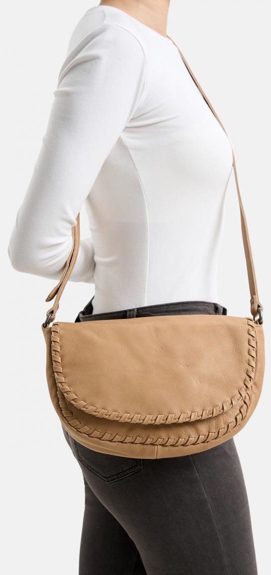FREDsBRUDER Saddle Bag schwarz Überschlagtasche Calm Prägung