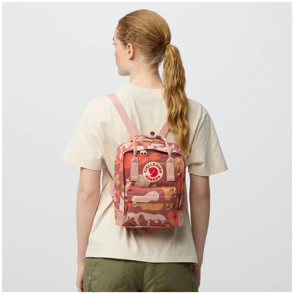 Fjällräven Mini Backpack Kinder Kanken Graphics Nimbus Blue Hidden Animals bunt