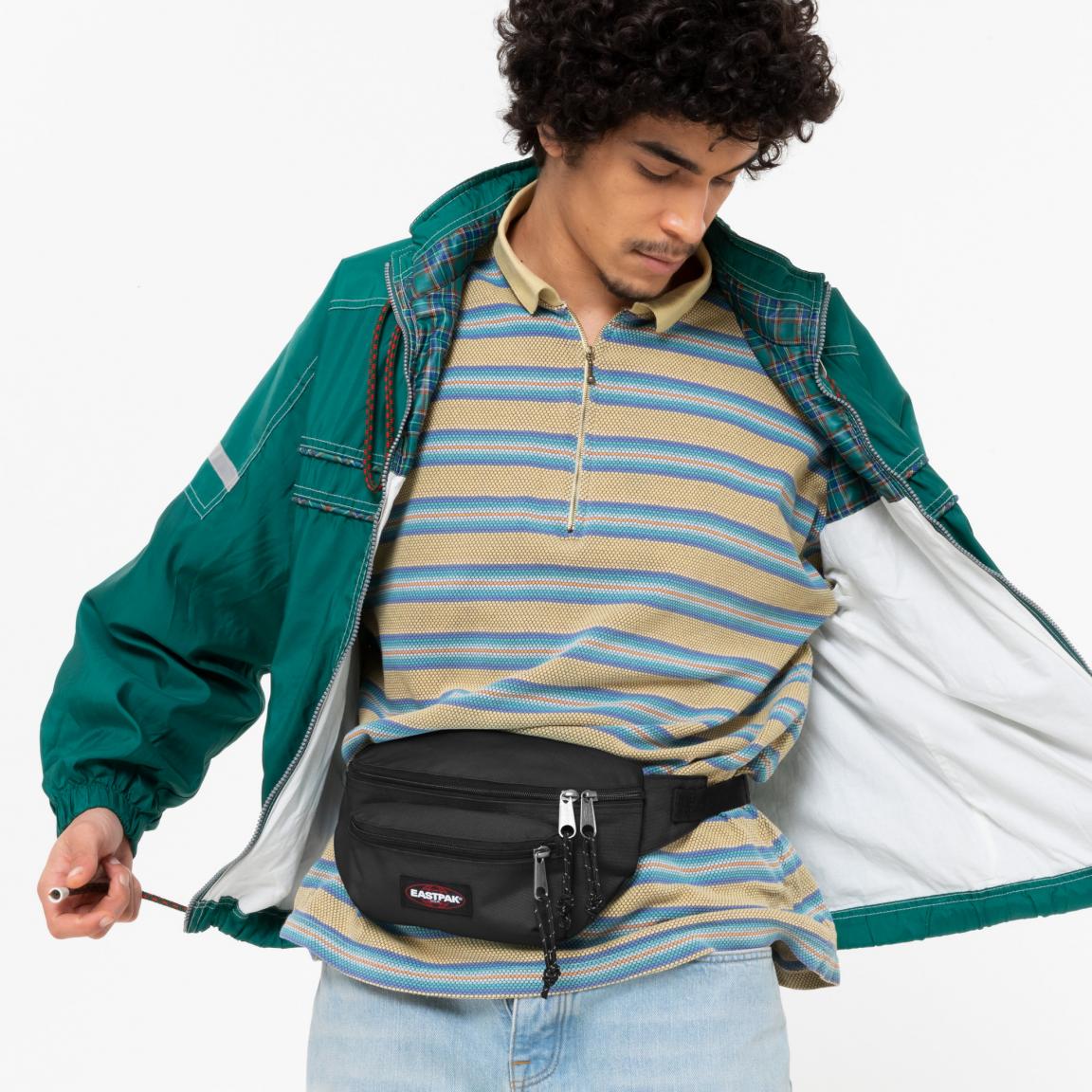 Gürteltasche eastpak Doggy Bag schwarz