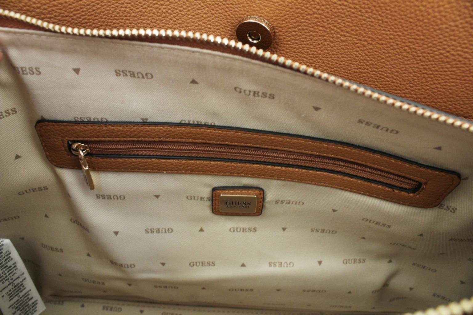 Guess Meridian II Shoppertasche Latte Logo braun
