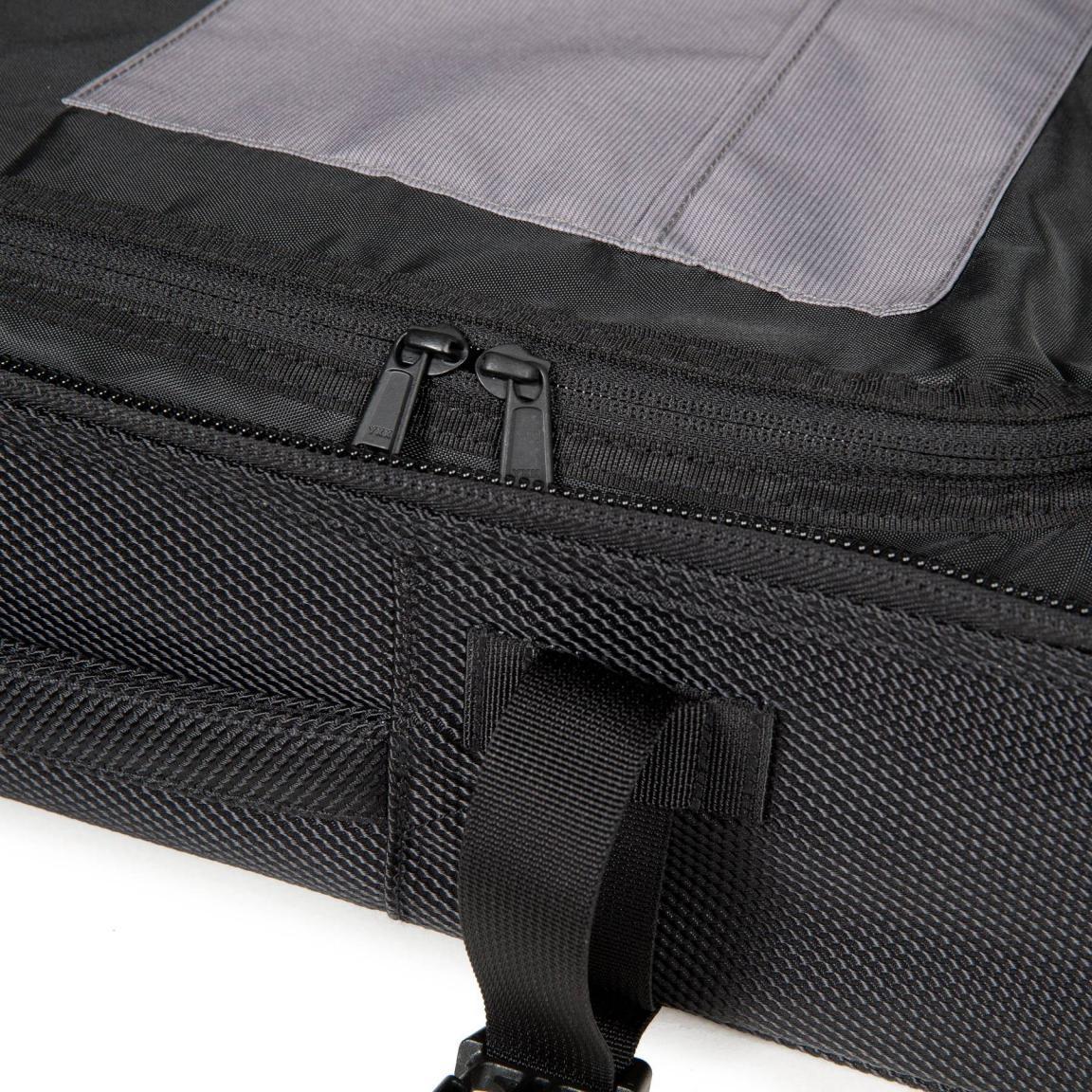 Handgepäcktasche CNNCT S Coat Eastpak schwarz 2-Rad Trolley