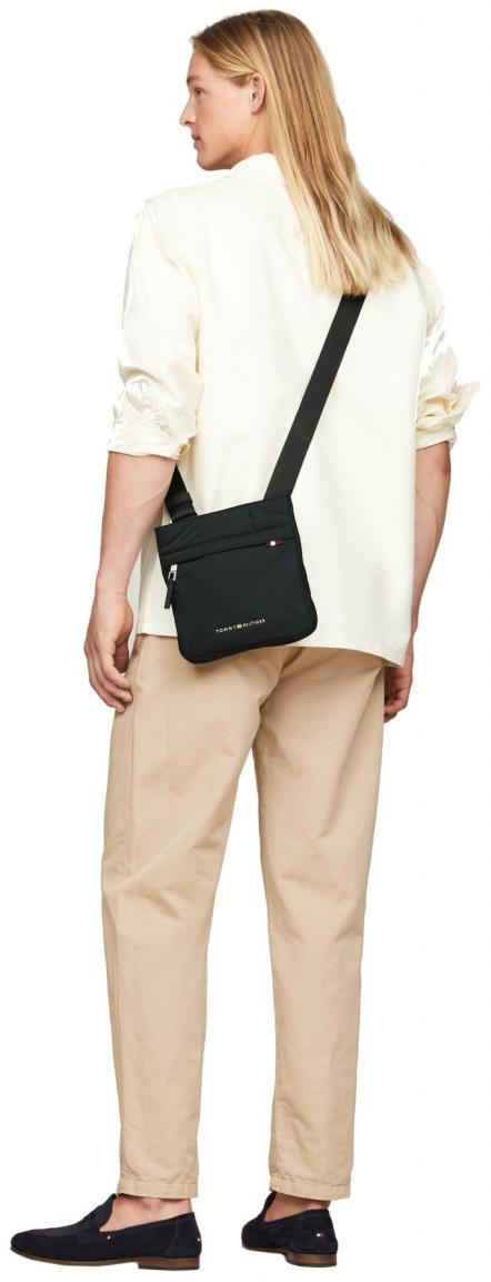 Herrentasche Tommy Hilfiger Signature Mini Crossover Nylon schwarz
