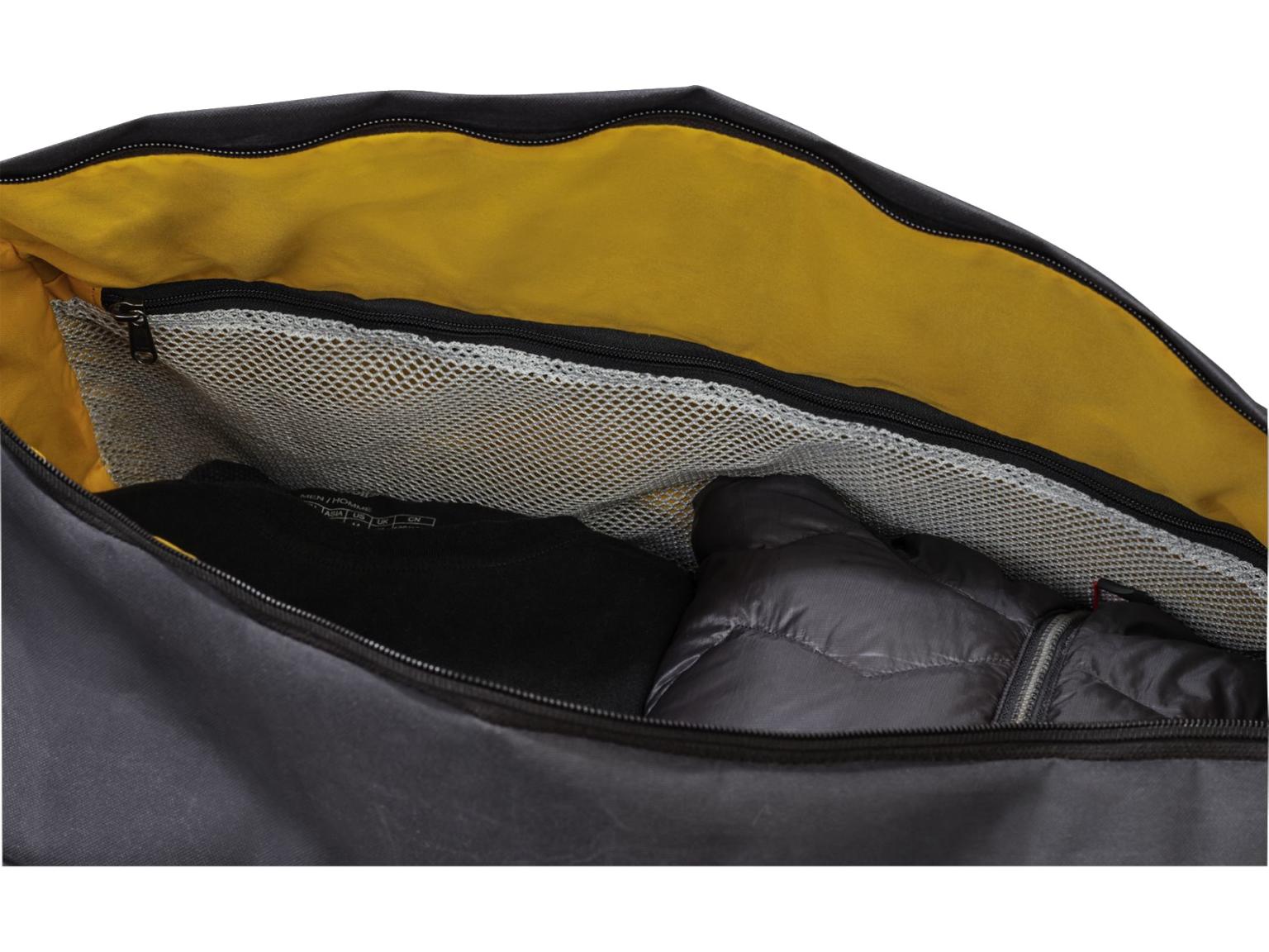 Jack Wolfskin SporttascheTraveltopia Duffle 45 Liter Backpackfunktion Cordovan Red nachhaltig