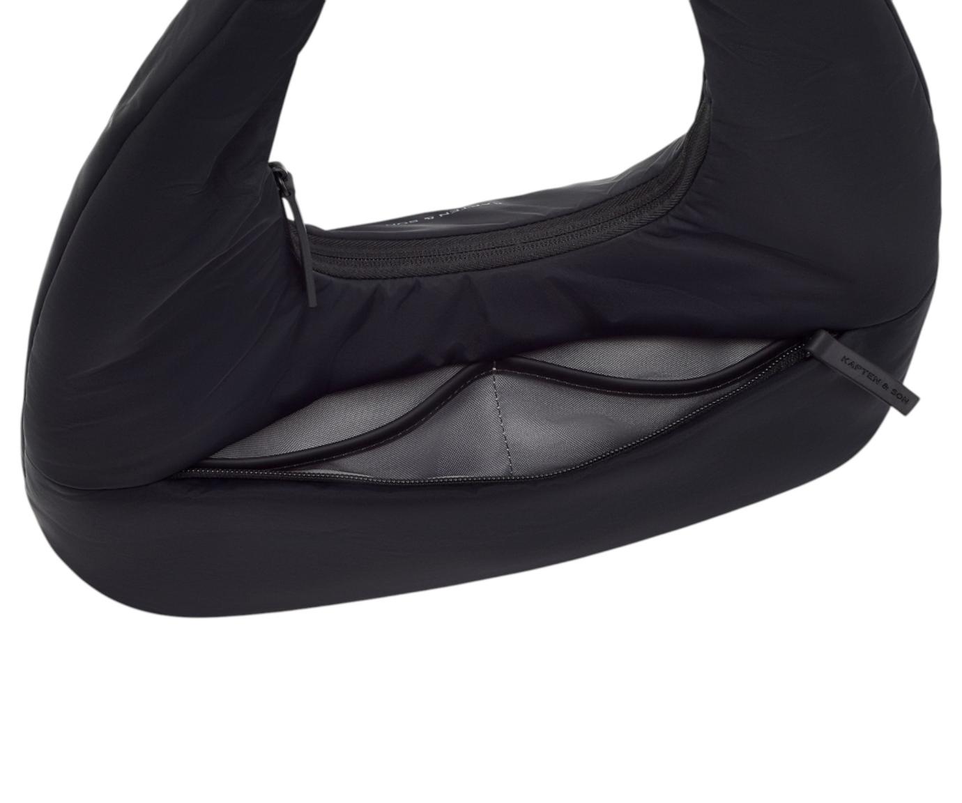 Kapten & Son Skara Cloud Shoulder Schultertasche All Black