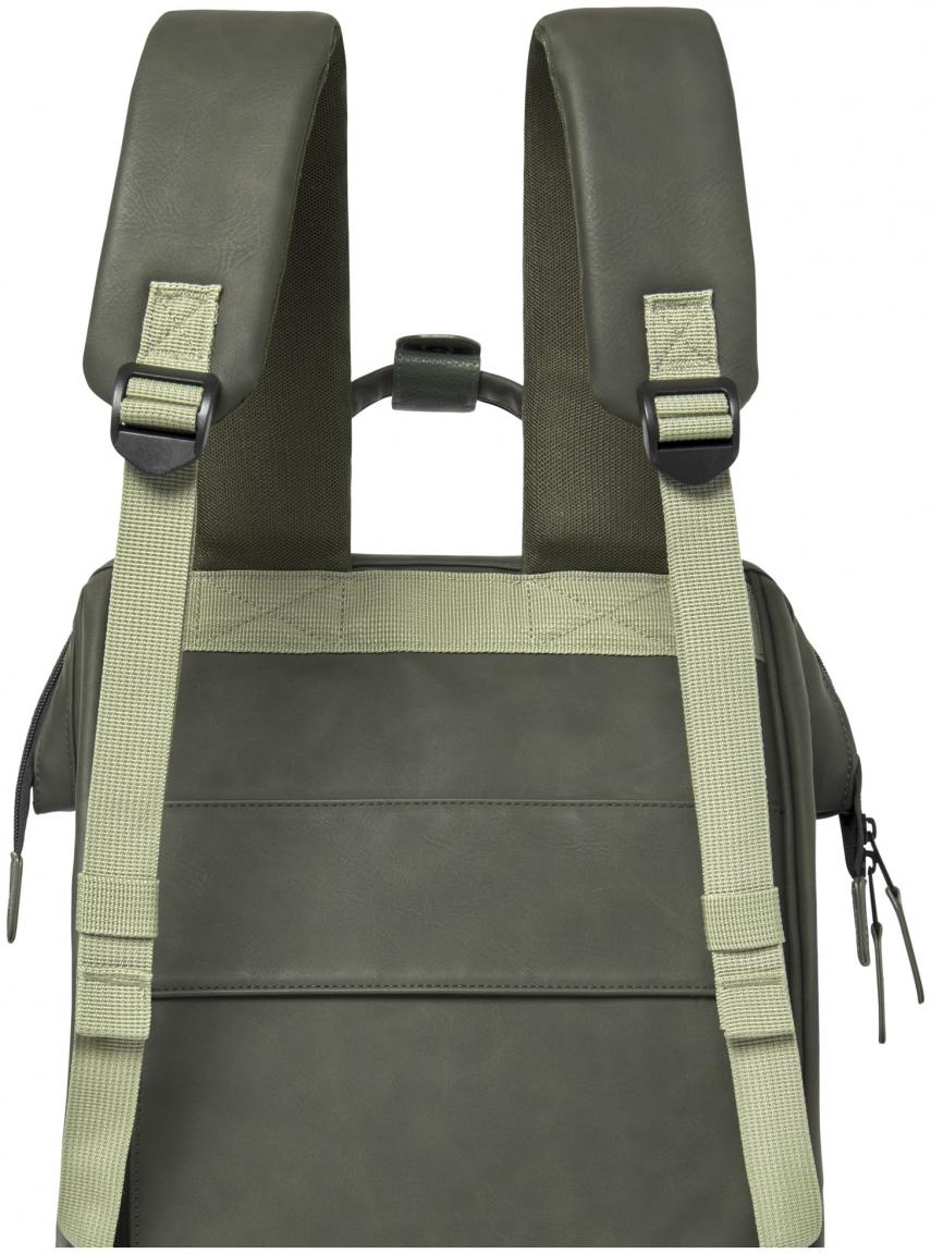 Outdoorbackpack dunkelgrün vegan Cabaia Adventurer Busan medium