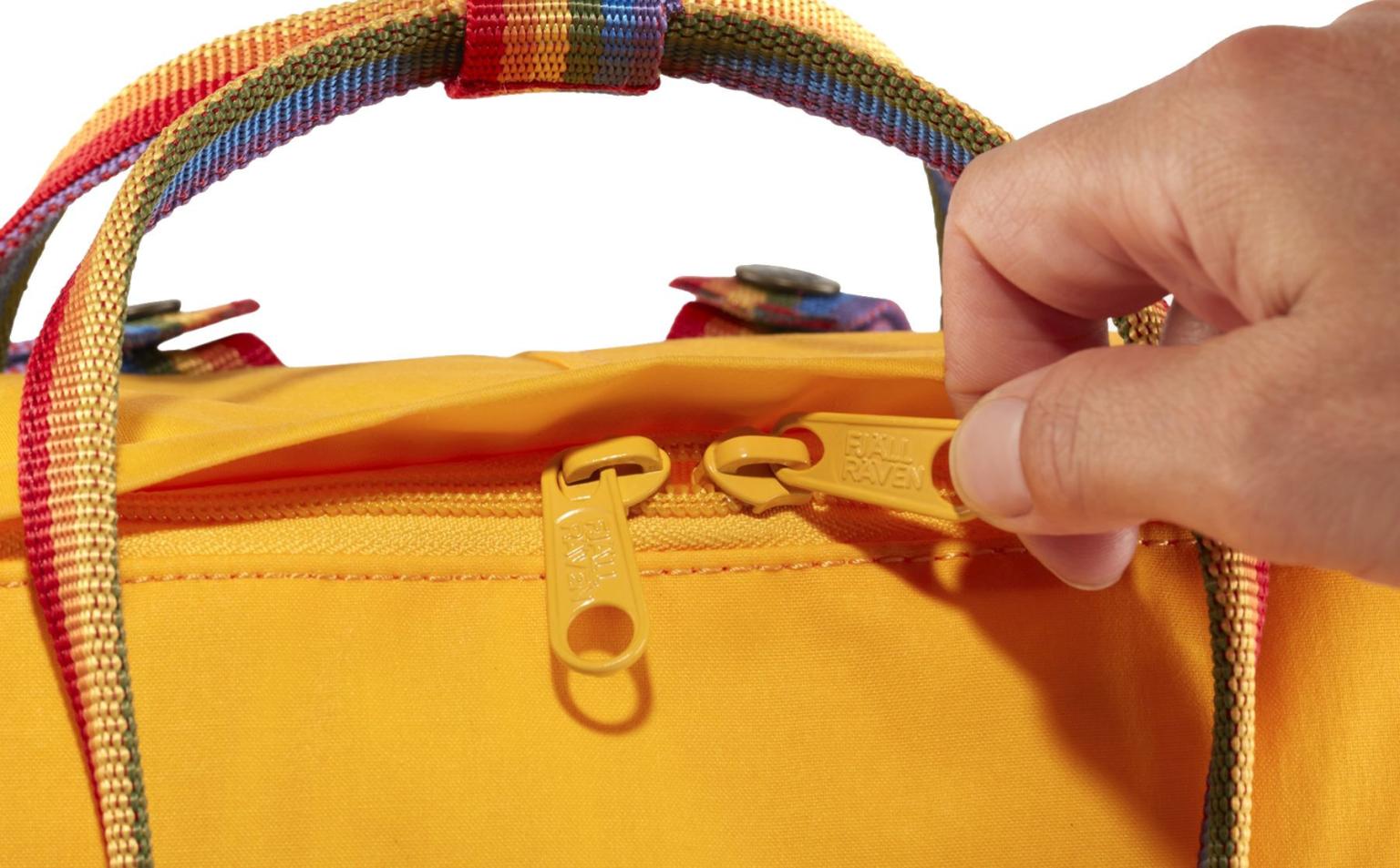 Rainbow Pattern Spezial Editon Fjällräven Kanken OX Red Rucksack