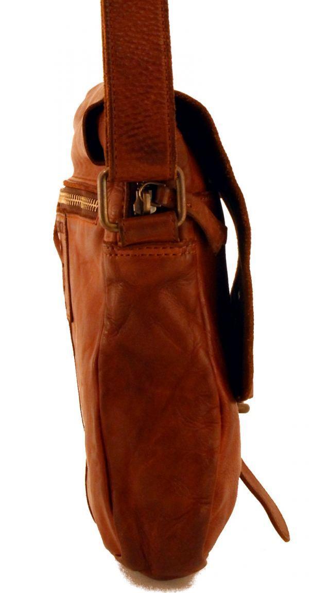 Schultertasche Leder Harbour2nd Marlies 2 Cognac Braun Anhänger