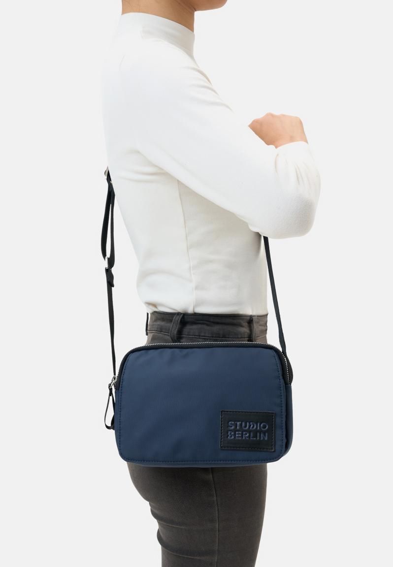 Studio Berlin Dahlem Rain Nylon Crossovertasche Blau