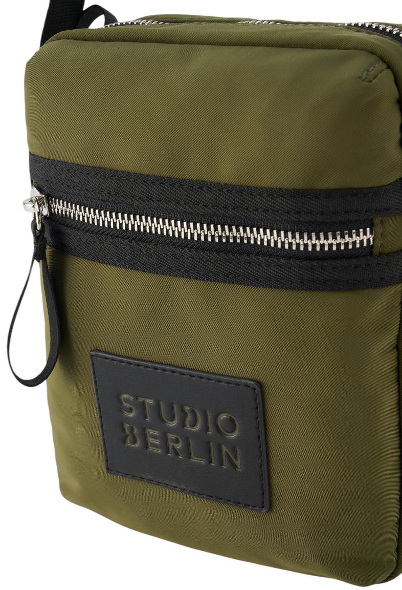 Studio Berlin Rosenthal Essential Nylon Crossovertasche Olive - Grün