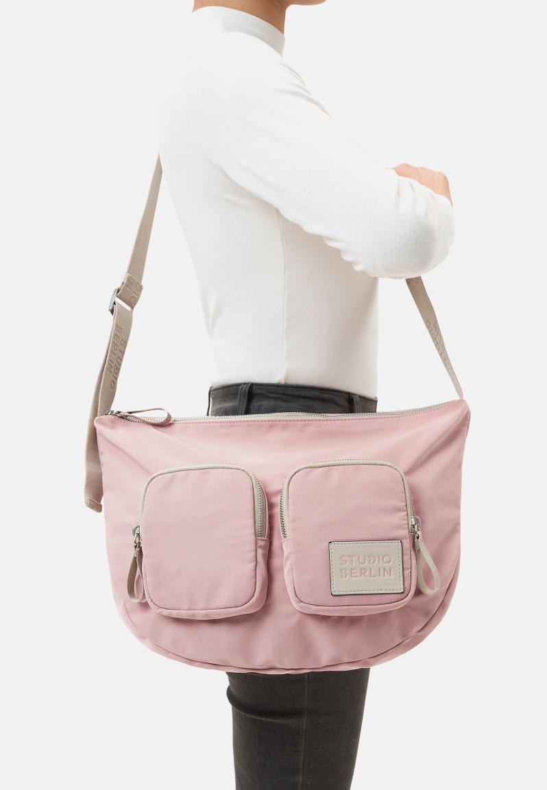 Studio Berlin Tegel Essential Nylon Crossovertasche Beige