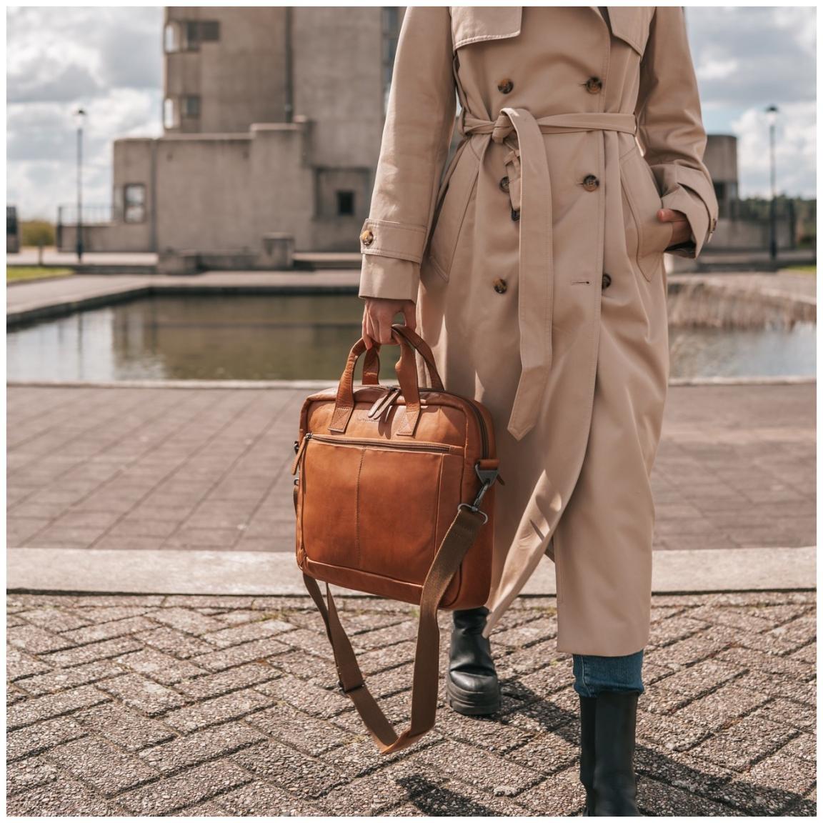 The Chesterfield Brand Wax Pull Up Calvi dunkelbraun Bürotasche Laptop