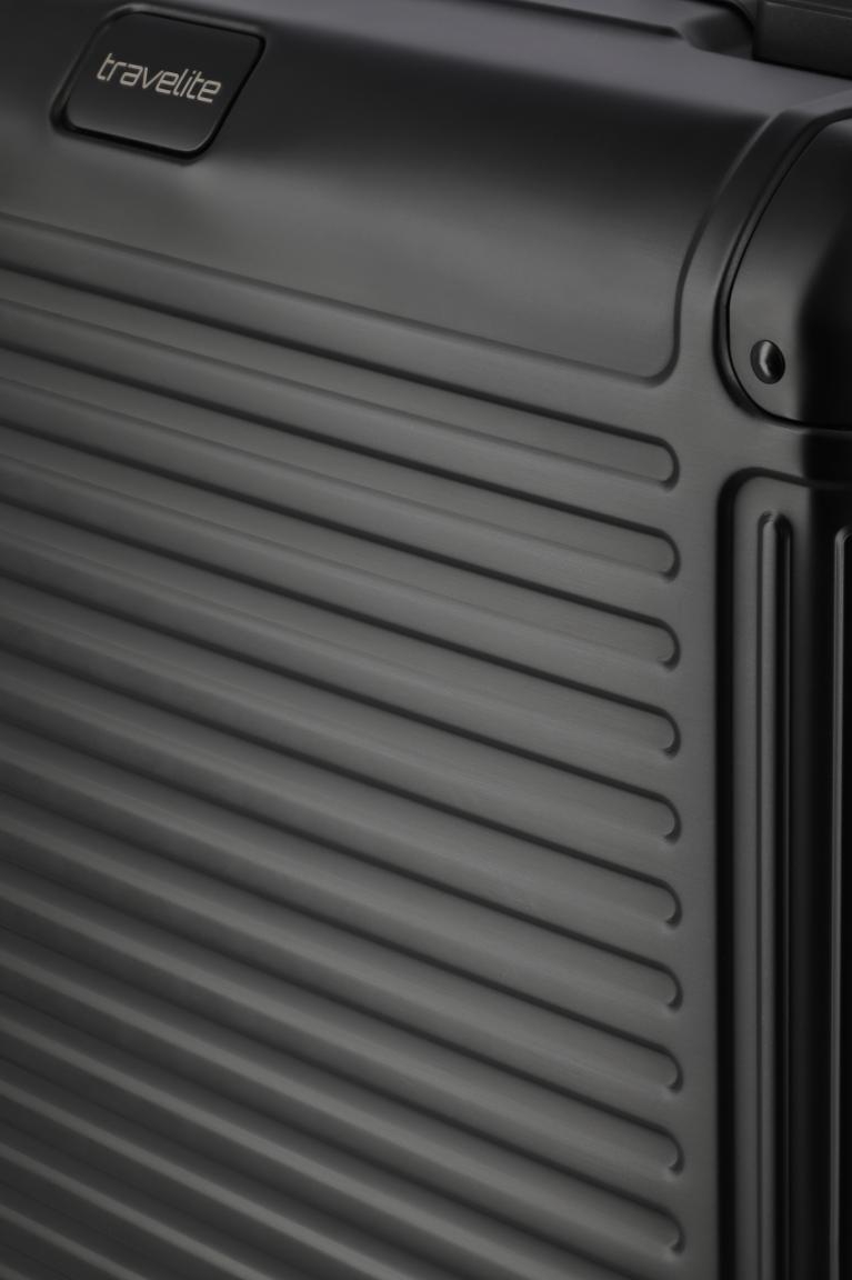 Travelite Next Business Wheeler Alukoffer Laptopfach - Schwarz