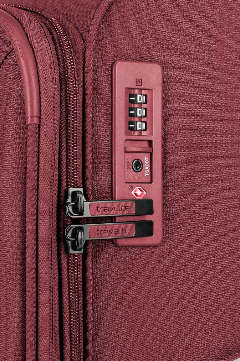 Travelite Skaii Rollenkoffer M Dehnfalte Rot