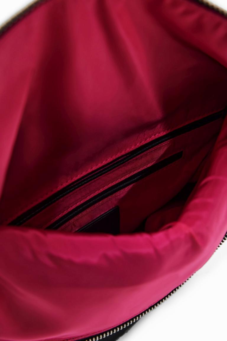 bestickter Damenrucksack Nerano Desigual Raven schwarz Boho