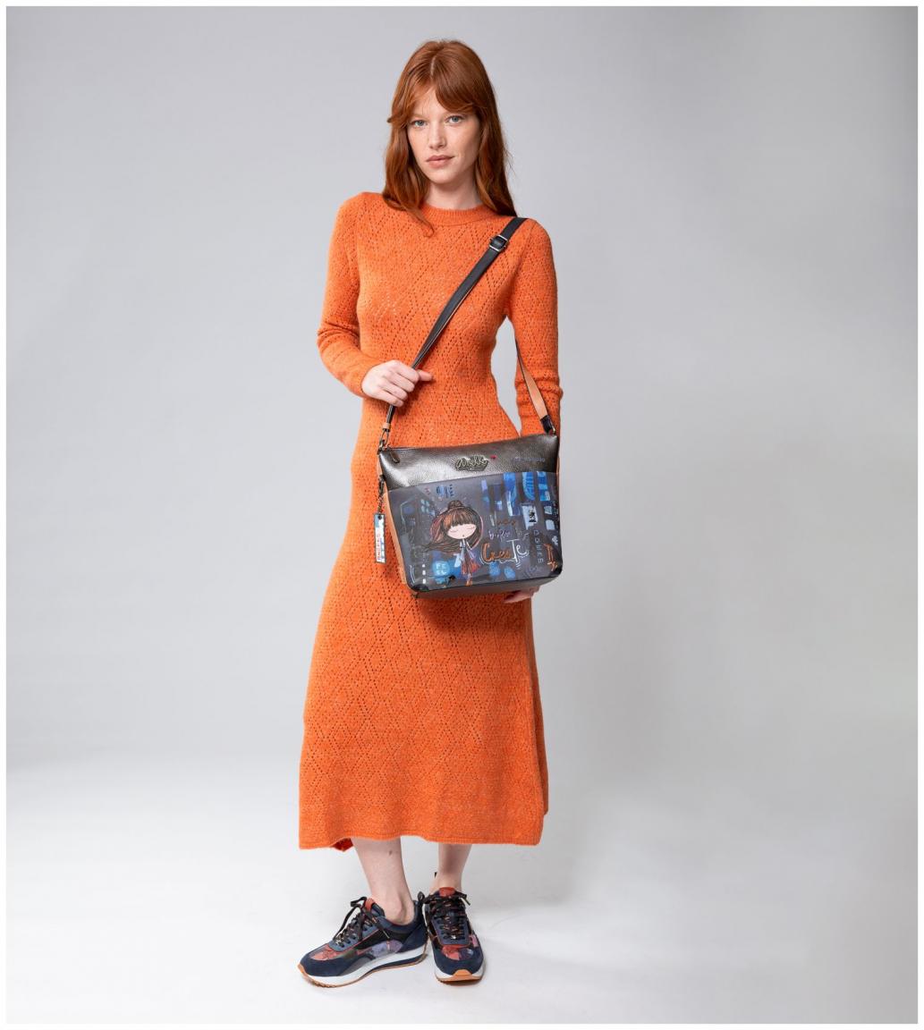 dunkelbunte Crossovertasche Japan Großstadt Anekke Contemporary blau