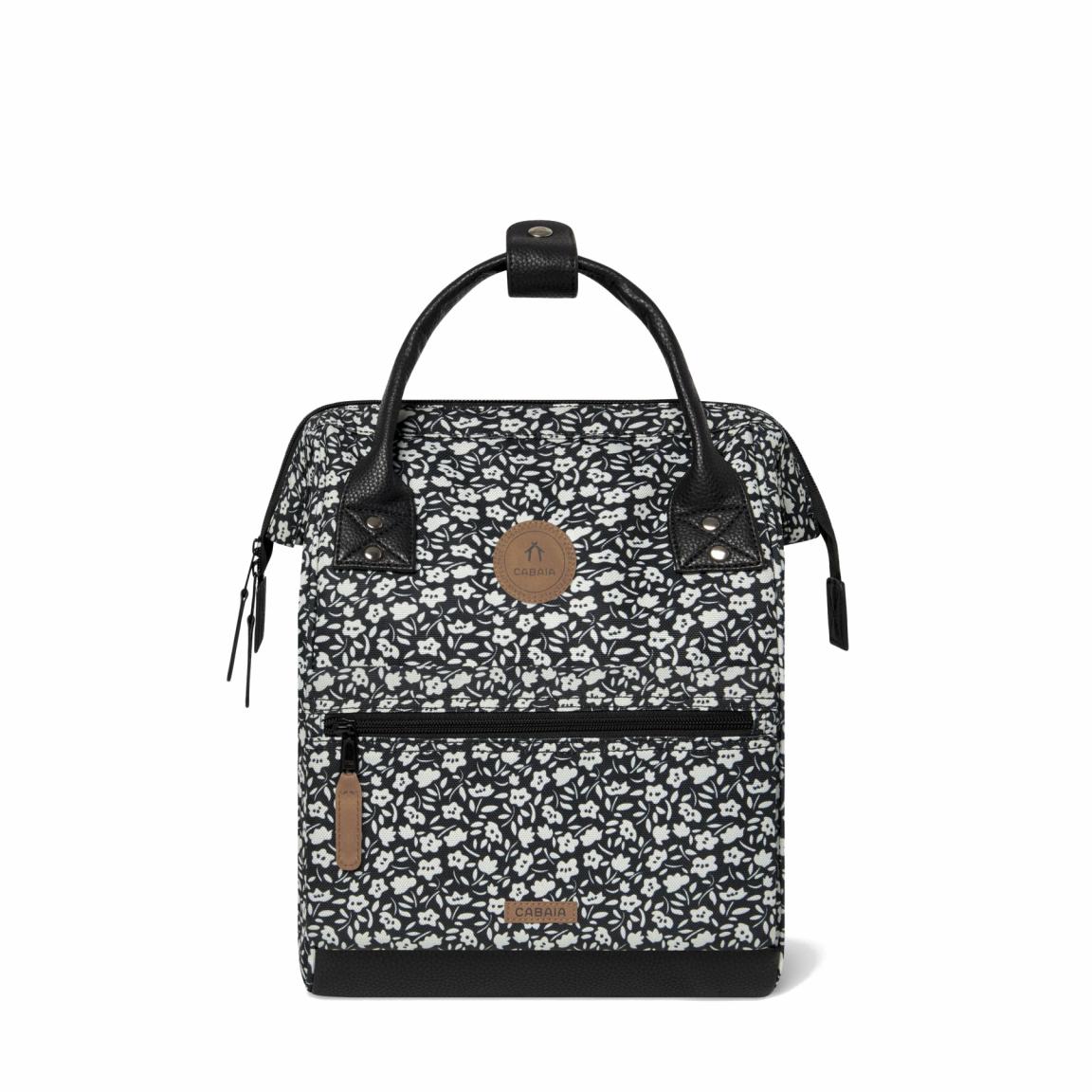 fröhlicher Tagesrucksack Adventurer Small Catane Black and White