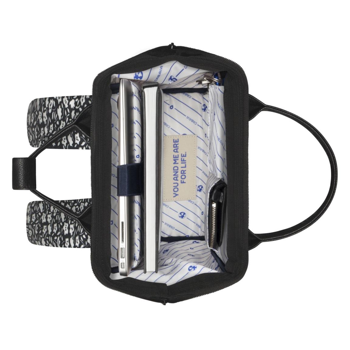 fröhlicher Tagesrucksack Adventurer Small Catane Black and White