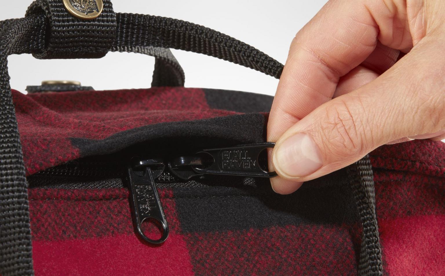 grauer Schulrucksack Fjällräven Kanken Re-Wool recyclete Wolle Granite Grey