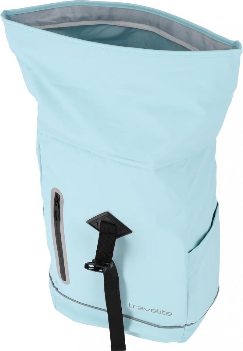 hellblauer Roll-Up Freizeitrucksack Travelite Basics beschichtet