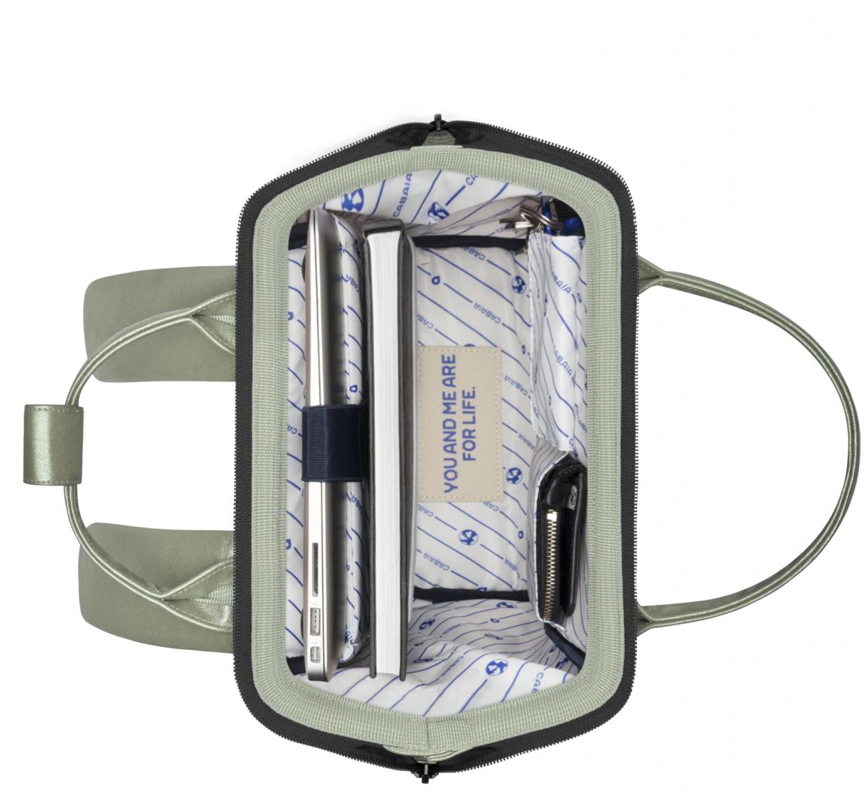 irisierender Daypack Cabaia Adventurer Small Riverdale Green nachhaltig