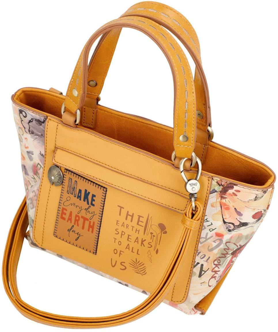 kompakte Henkeltasche Anekke Nature Pachamama Ochre Nieten