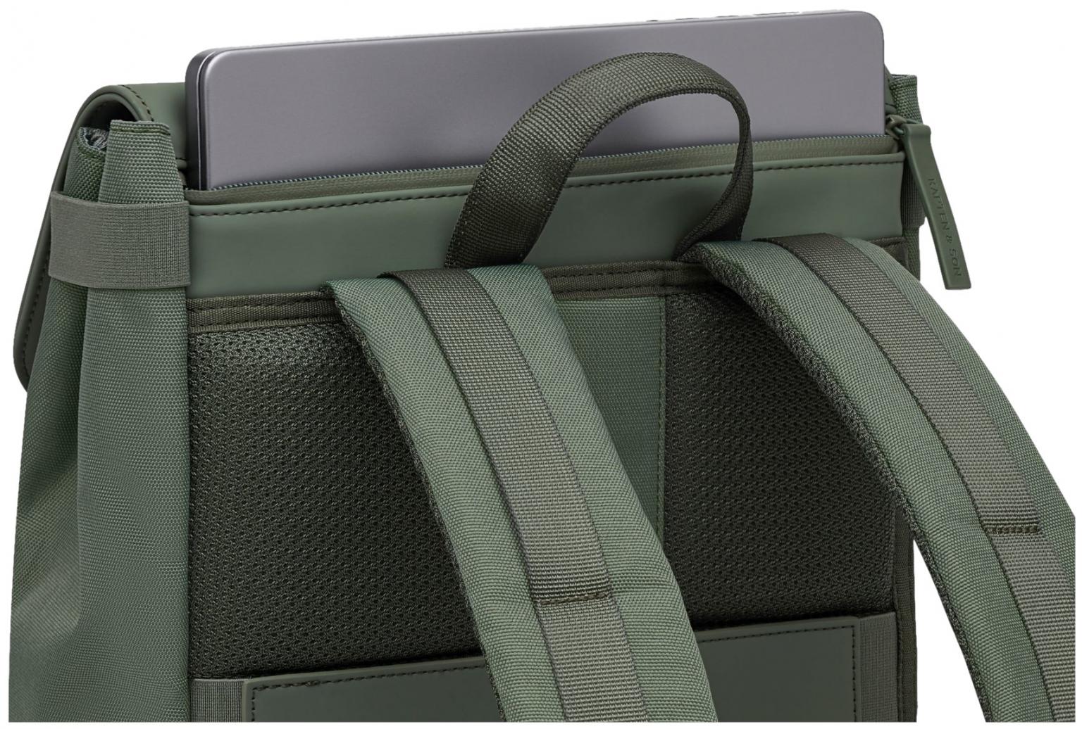 kompakter Technikrucksack Kapten & Son Fyn Dusty Green vegan
