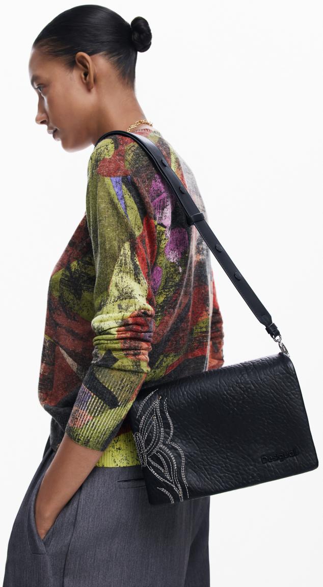 schwarze Umhängetasche Dortmund Flap 2.0 feminin Schmetterling
